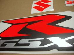 Suzuki GSXR 750 signal red graphics labels srad