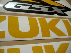 Suzuki GSX-R 600 srad light reflective yellow graphics