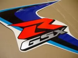 Suzuki GSXR 600 2006 white graphics