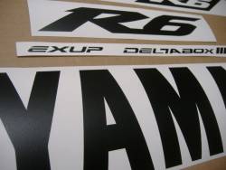 Yamaha YZF R6 graphics in custom satin black