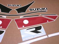 Restoration graphics for 1990 Suzuki GSXR 750 L red