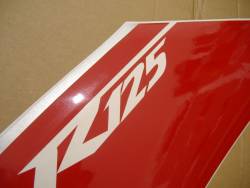 Yamaha YZF-R125 2008 white logo graphics