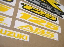 Yellow custom graphics for Suzuki GSXR 125