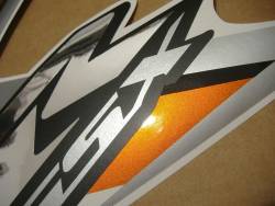 Suzuki GSX-R 600 K8 orange logo graphics