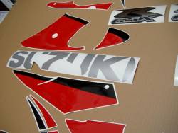 Suzuki GSXR 600 2000 red logo graphics