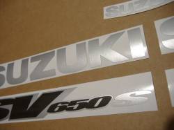 Suzuki SV 650S 1999 red logo graphics