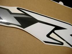 Suzuki gsx-r 1000 K1 red black silver decals