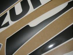 Suzuki GSXR 600 K2 black decals