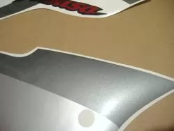 Suzuki Hayabusa GSX1300R 2000 silver decals